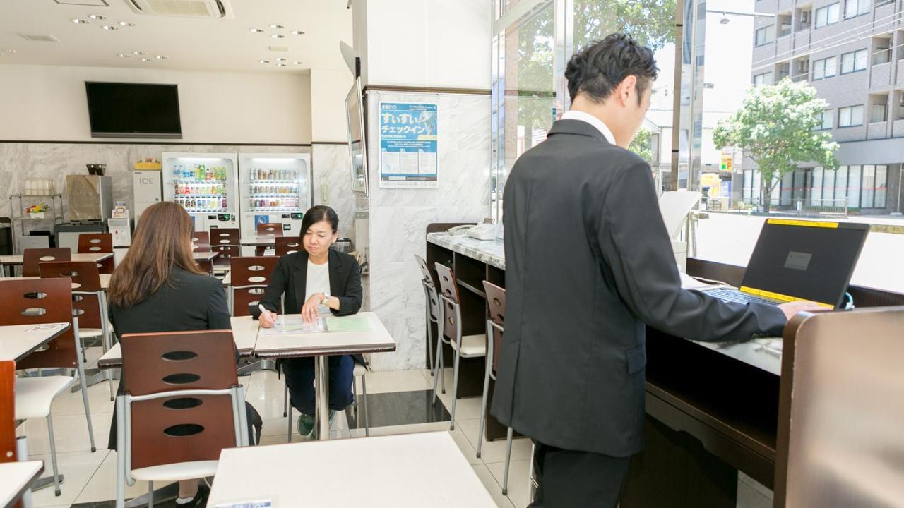 Toyoko Inn Kagoshima Chuo Eki Nishi Guchi Buitenkant foto